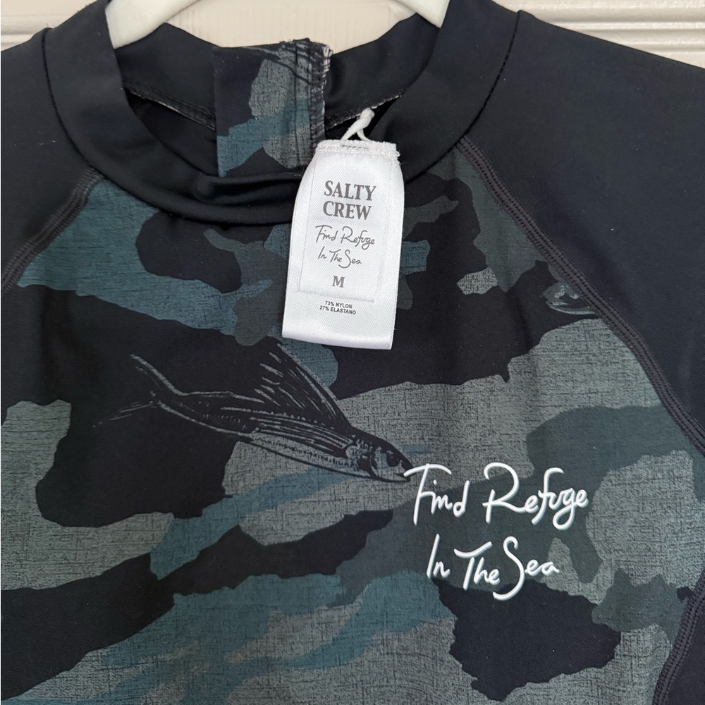 Refuge One Piece Rashguard - Picture 5 of 9